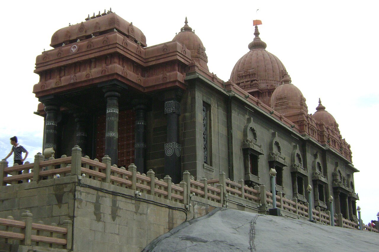 133-Foot Thiruvalluvar Colossus